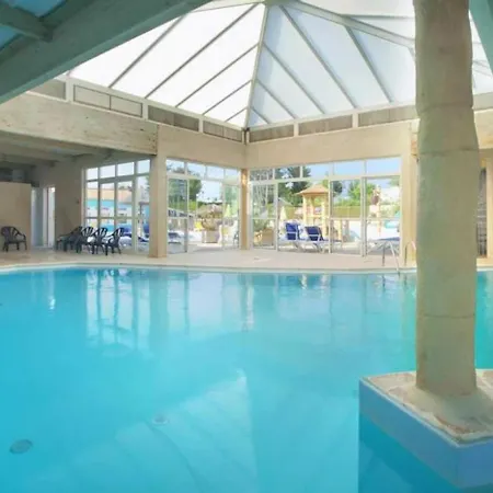 Holiday home Mobilhome 4 Etoiles - Piscine - Efceif L'Ile-d'Olonne